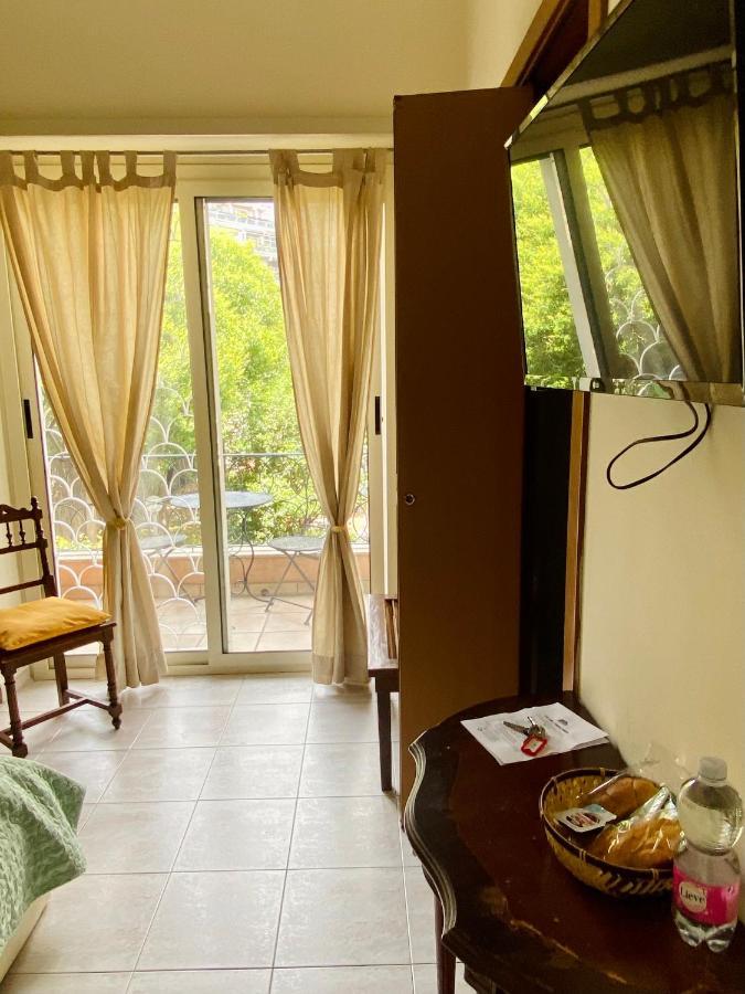 רומא Valla18 Guesthouse מראה חיצוני תמונה